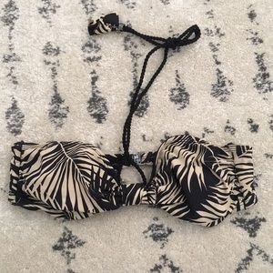 ❗️SOLD❗️ H&M bikini top Size 10